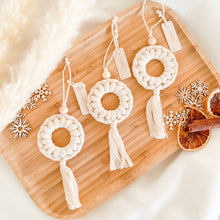 Load image into Gallery viewer, Macrame Wreath Ornament