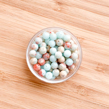 Load image into Gallery viewer, Morganite & Macrame Bracelet