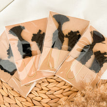 Load image into Gallery viewer, Macrame Bookmarks (Set of 2)