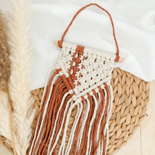 Load image into Gallery viewer, macrame wall hanging