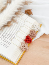 Load image into Gallery viewer, macrame bookmarks