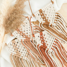 Load image into Gallery viewer, macrame wall hanging