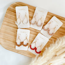 Load image into Gallery viewer, macrame earrings teardrop