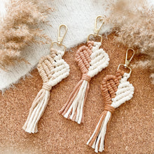 Load image into Gallery viewer, macrame heart keychain