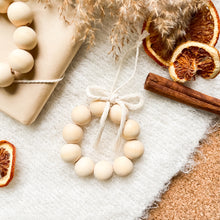 Load image into Gallery viewer, Wooden Bead Wreath Ornament