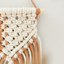 Load image into Gallery viewer, macrame wall hanging