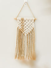 Load image into Gallery viewer, macrame wall hanging