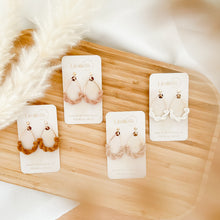 Load image into Gallery viewer, macrame earrings teardrop