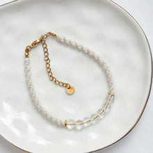 Load image into Gallery viewer, Iridescent Quartz &amp; Macrame
