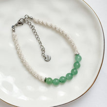 Load image into Gallery viewer, Green Aventurine &amp; Macrame Bracelet
