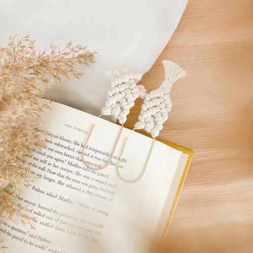 macrame bookmarks
