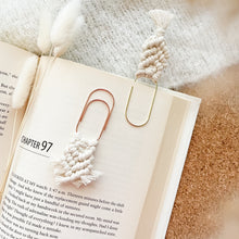 Load image into Gallery viewer, Macrame Bookmarks (Set of 2)
